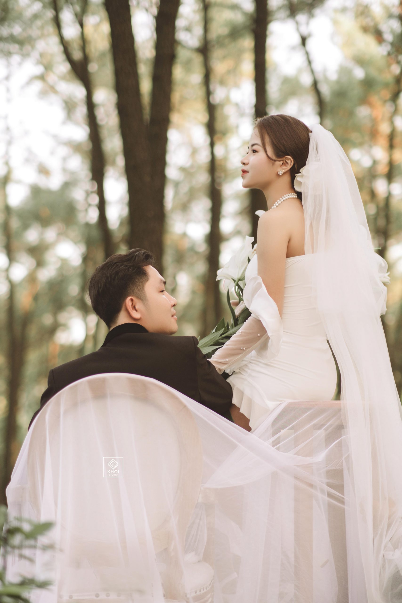 Phong cách mới Chụp ảnh cưới với trang phục tone đen  Mai Wedding